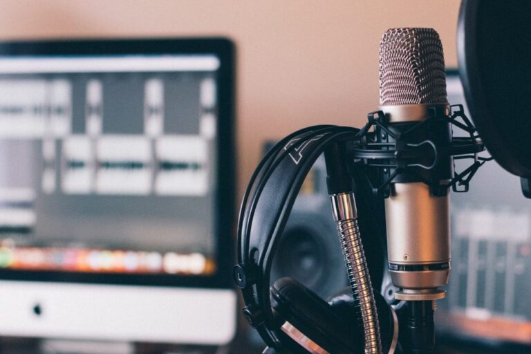 How to Start a Podcast in Nigeria and Make Money: A Comprehensive Guide